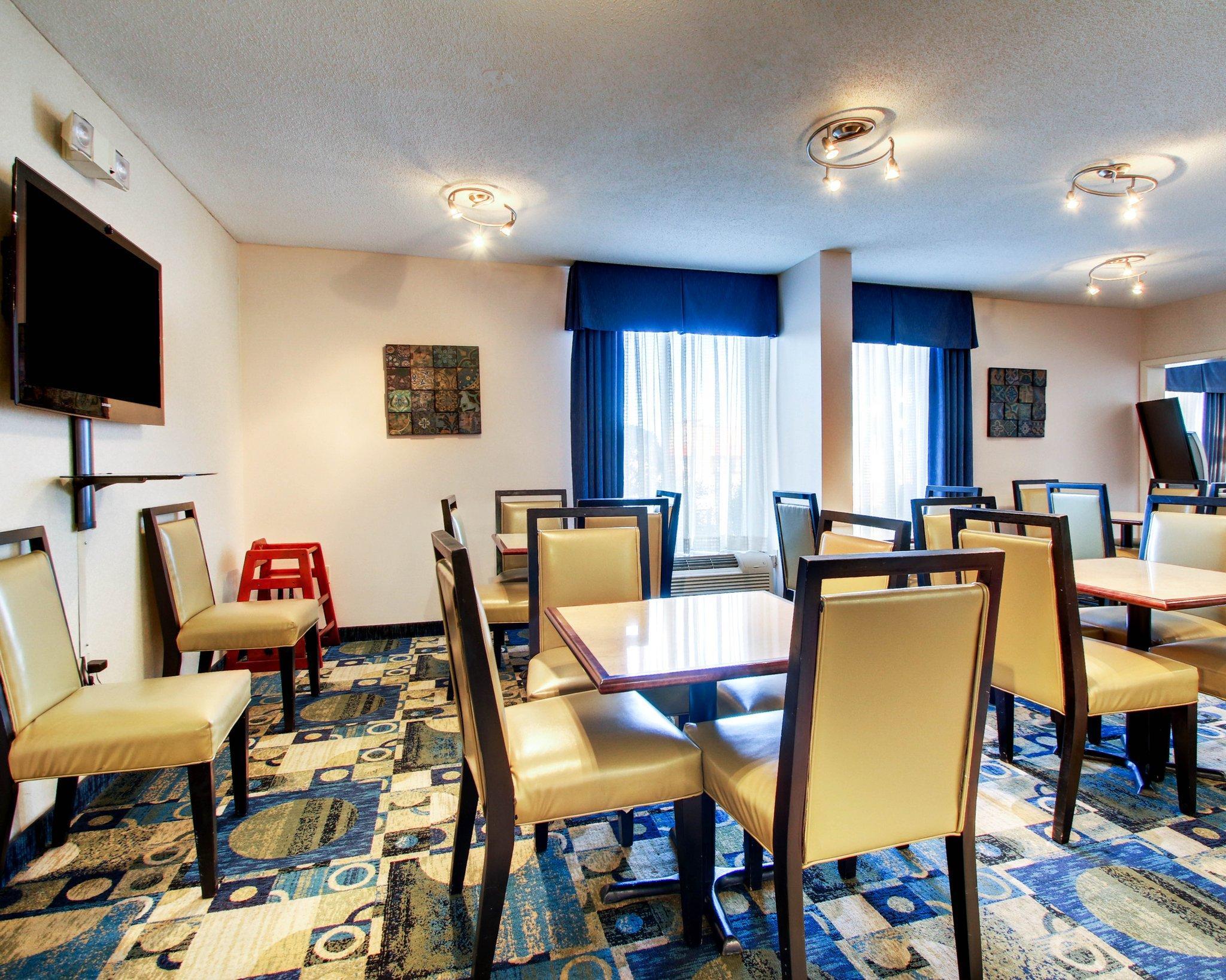 Comfort Inn Меридиан Екстериор снимка
