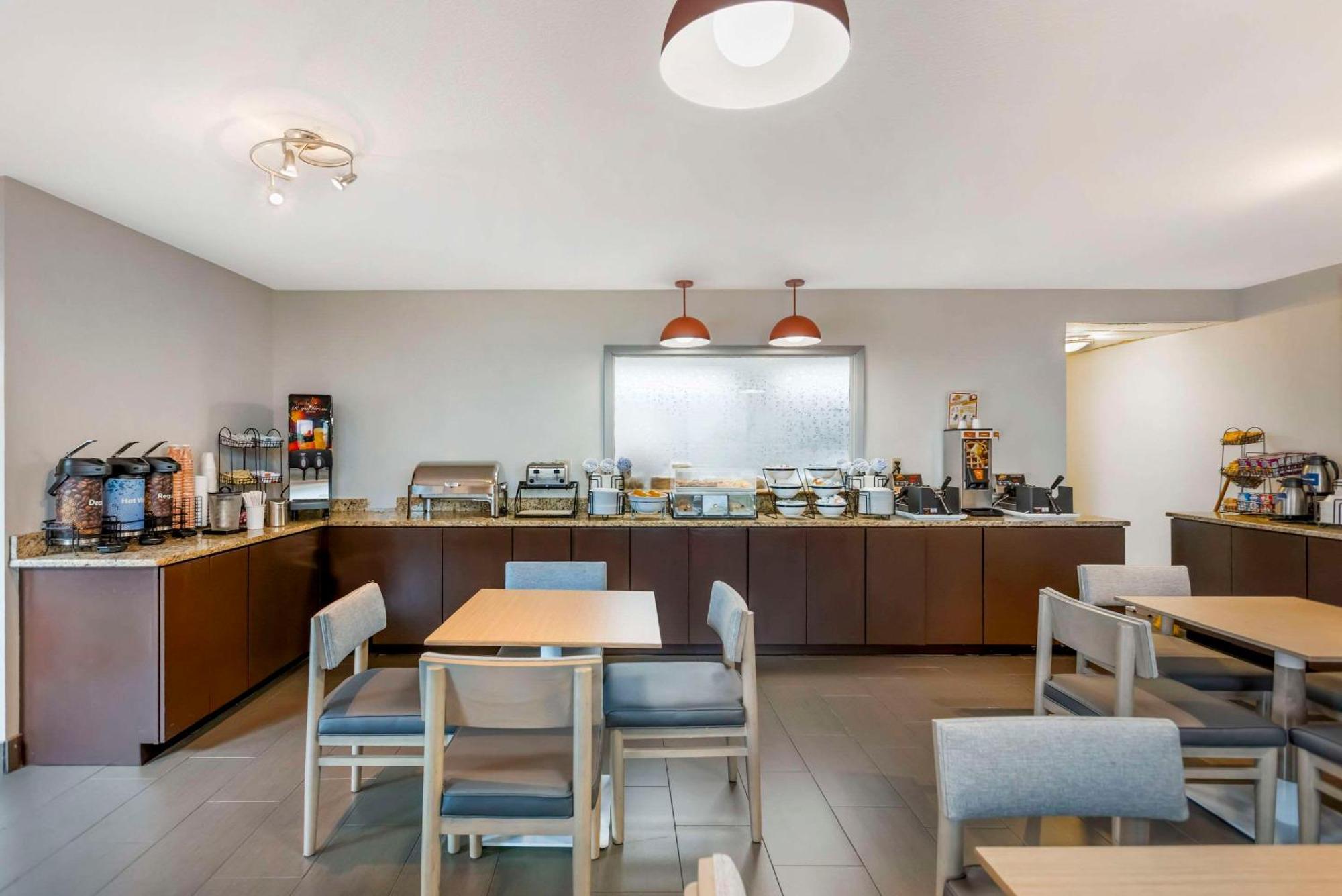 Comfort Inn Меридиан Екстериор снимка