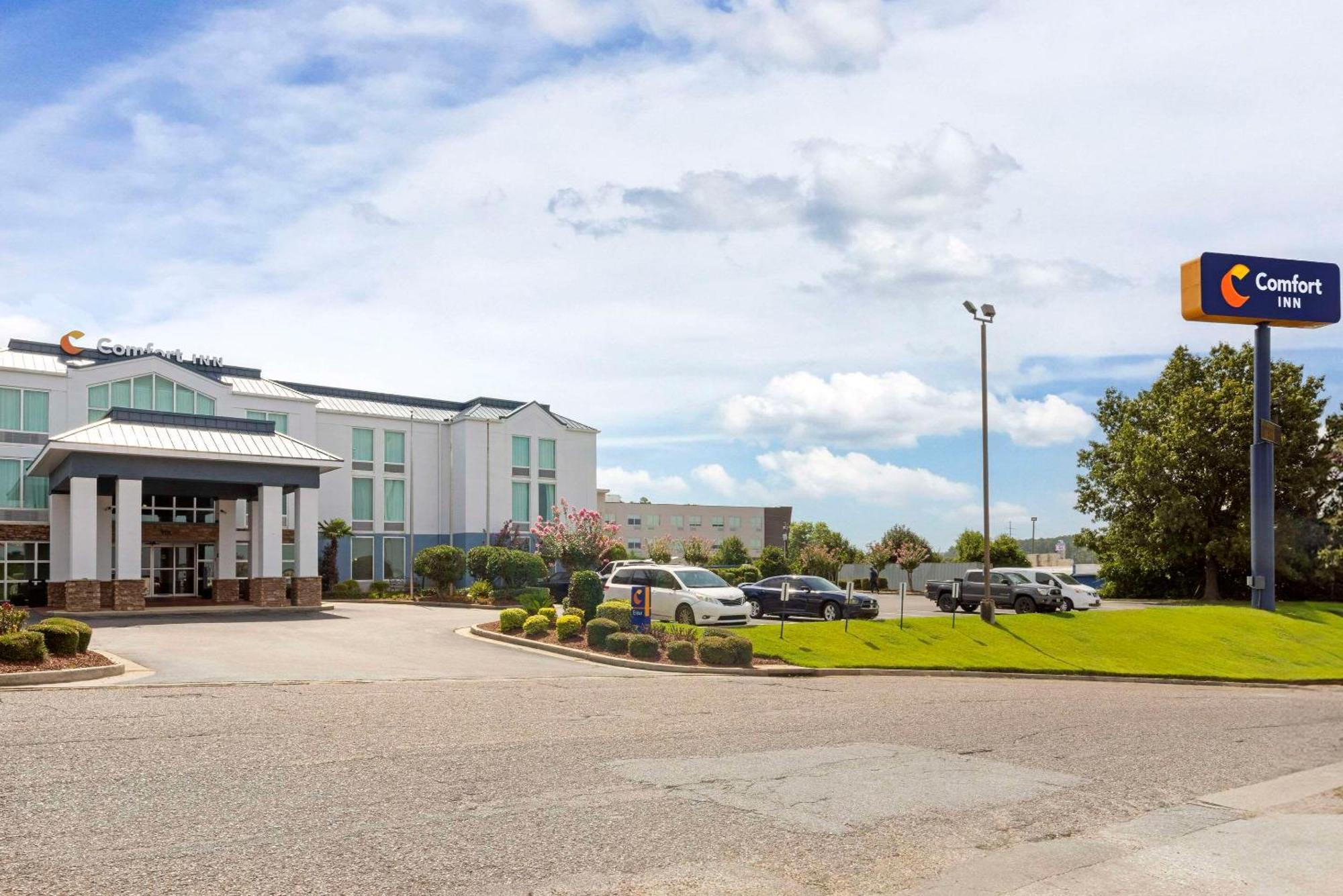 Comfort Inn Меридиан Екстериор снимка